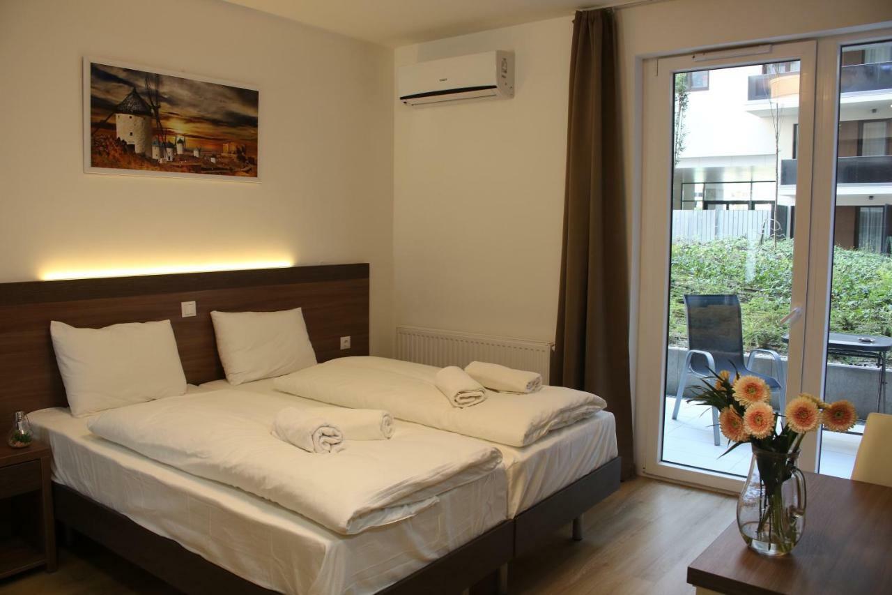 Apartahotel Corvin 3*