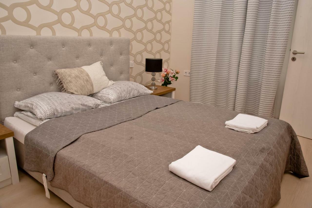 Kalvin Square River Side Danube Apartment