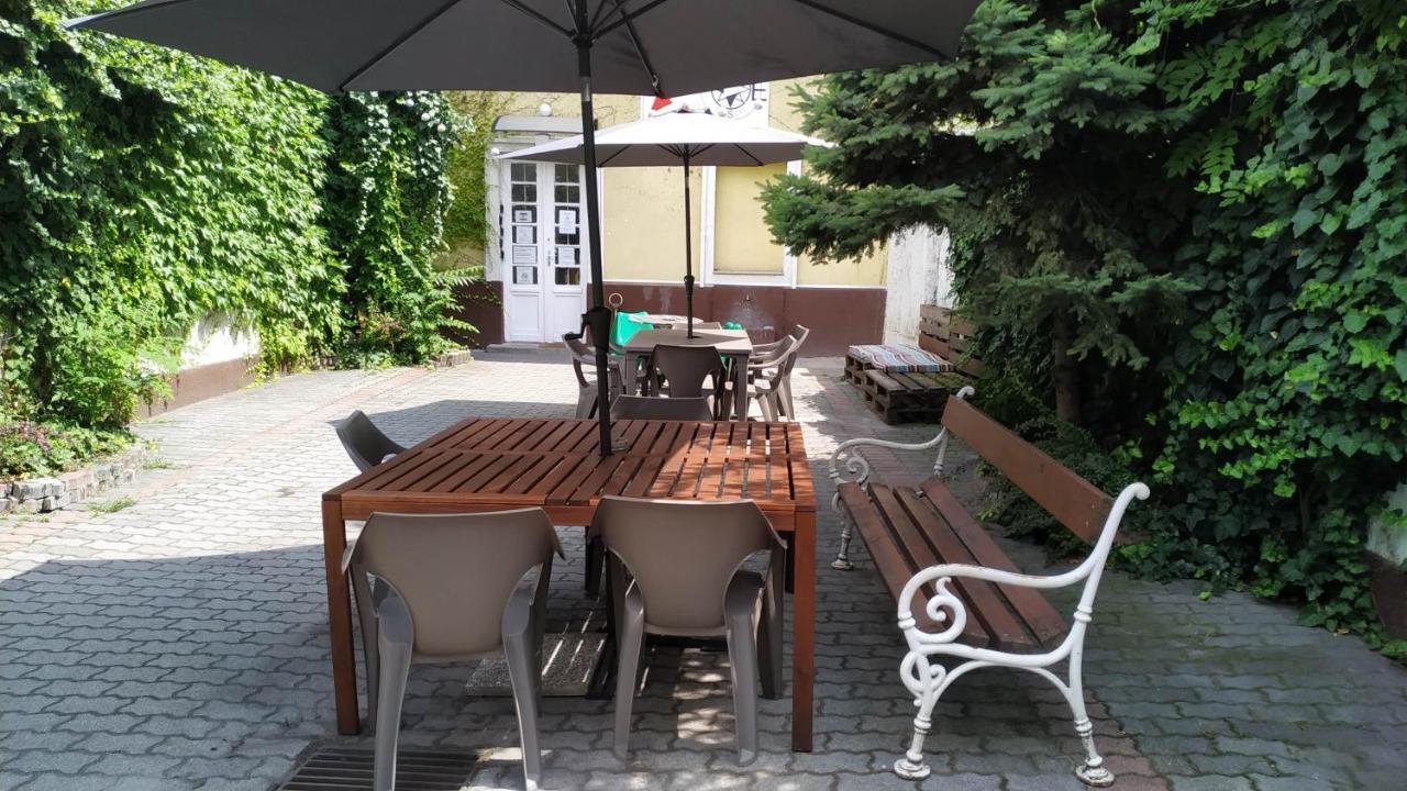 Hostel East Side