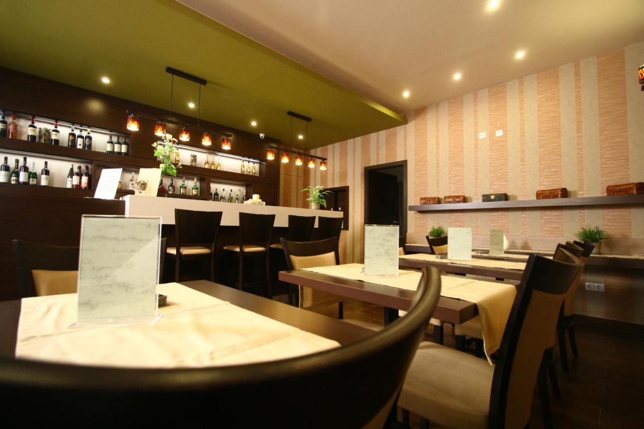 Hotel 21 And