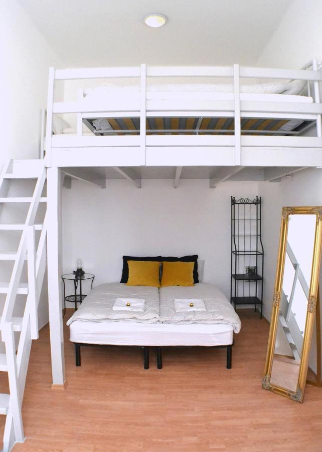 Bpr Auric * Budapest