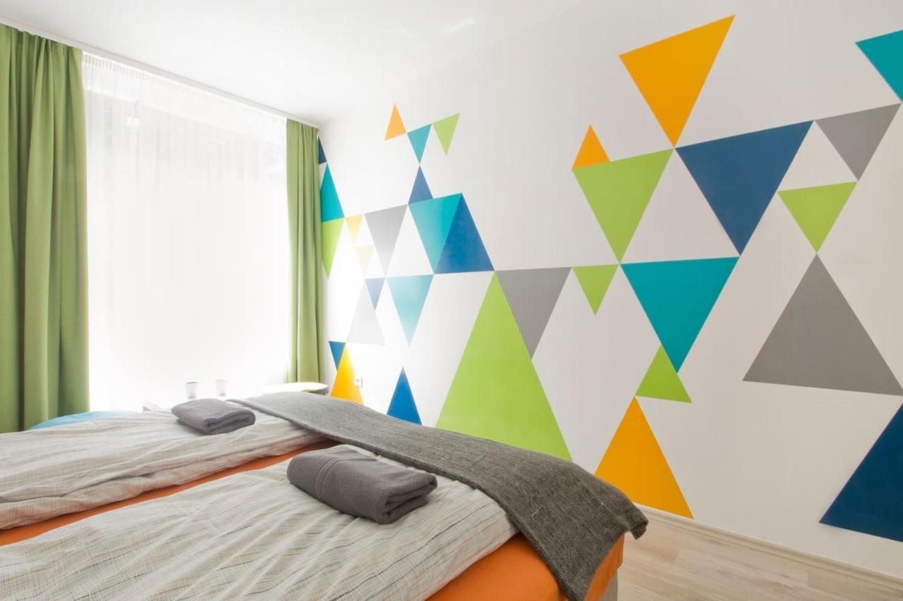 Modern Four Bedroom In Palace District Budapest