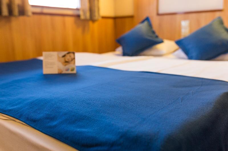 Fortuna Boat Botel Budapest