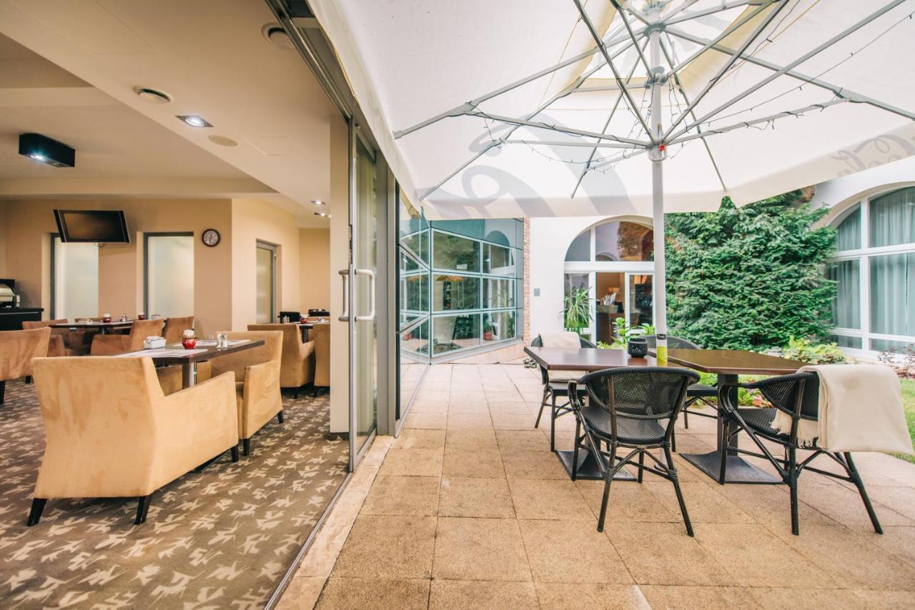 Hotel Buda Castle 4*