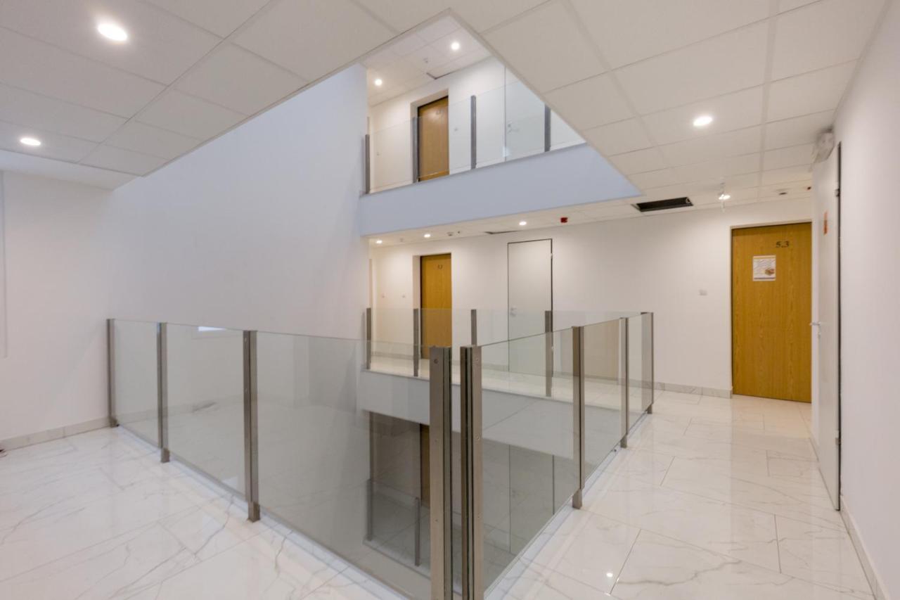 Downtown Residences - Ac,elevator,terrace *