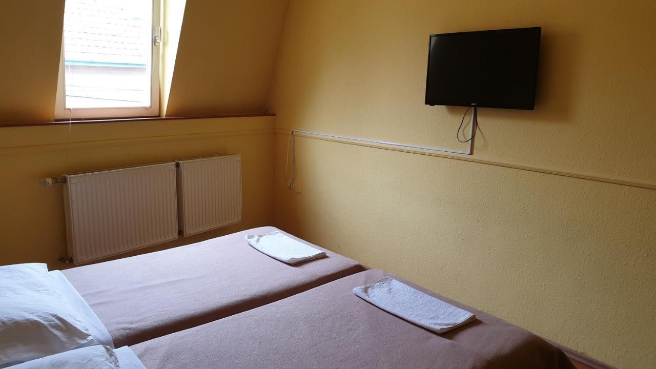 Jade Panzio 3* Budapest