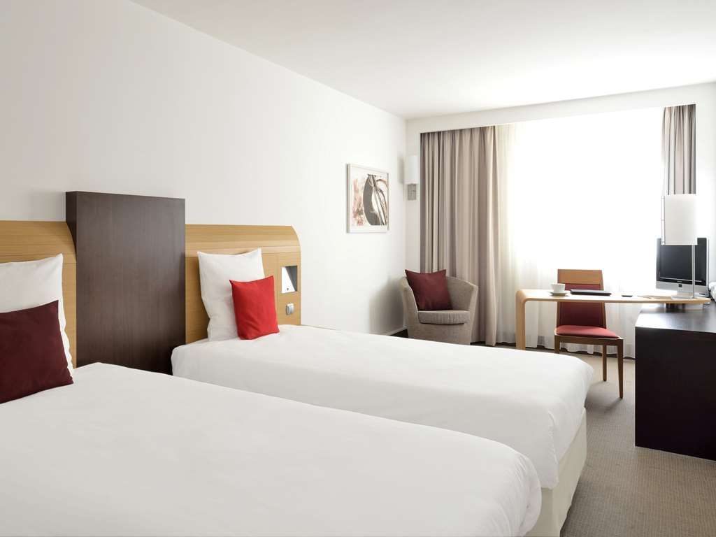 Novotel City Hotel 4*