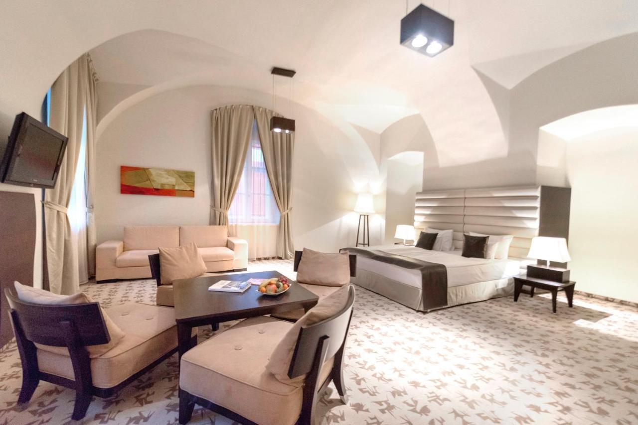 Hotel Buda Castle 4*