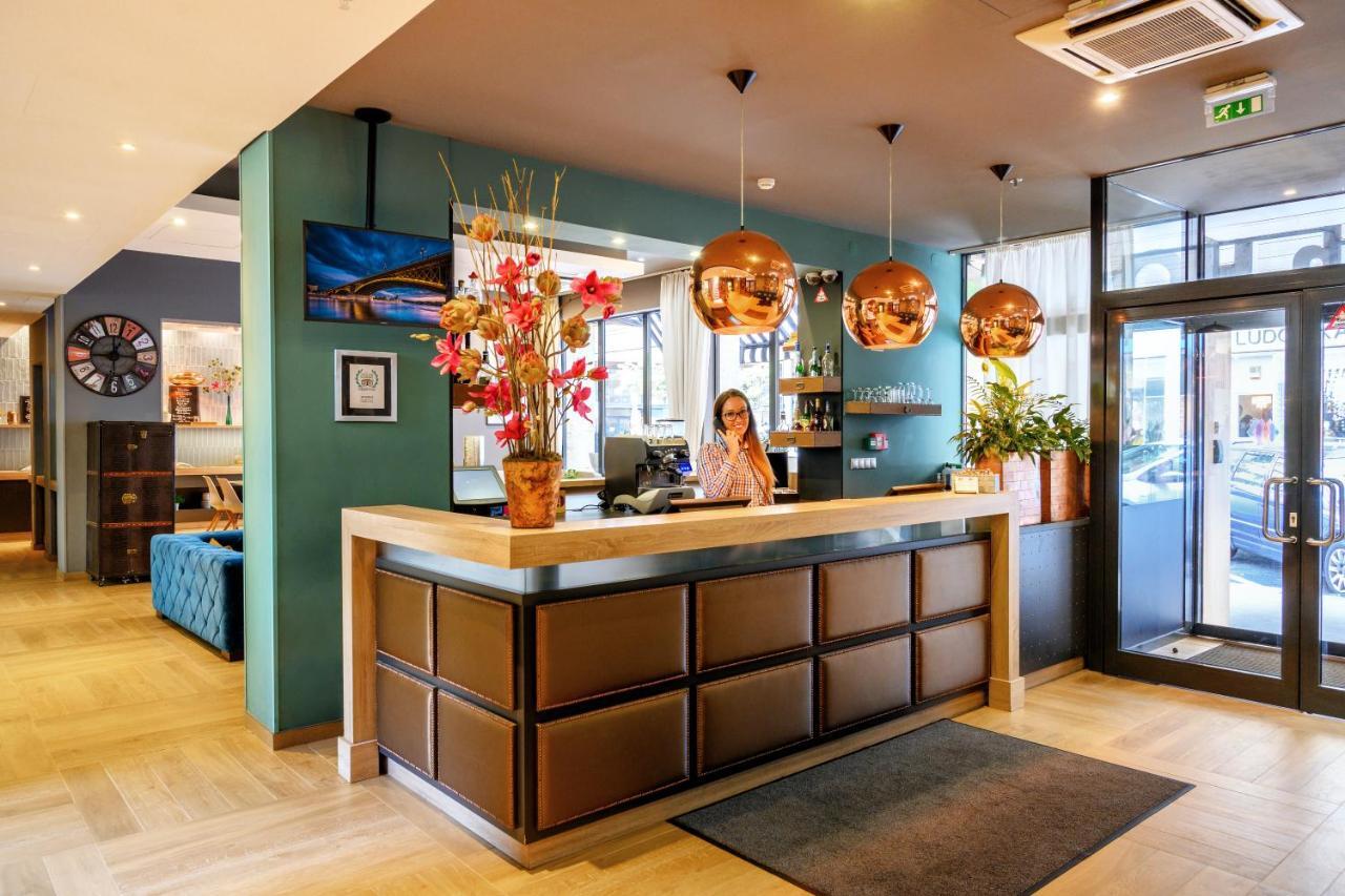 Hotel Roombach Center 3*