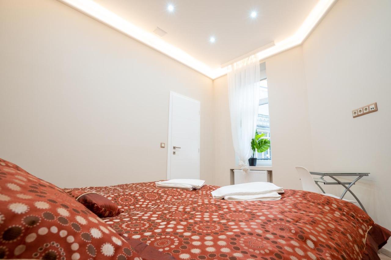Apartmán Modern, Quiet & Cozy In The Middle Of Downtown Near Danube At Fashion Street Budapešť