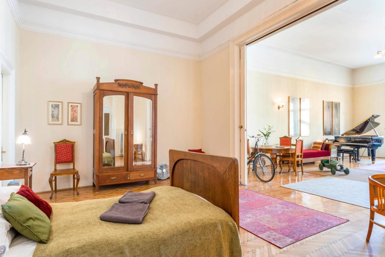 Stunning Spacious Art Nouveau Apart , Grand Piano * Budapest