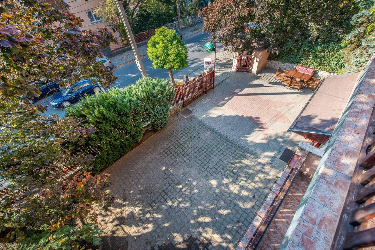 Korona Panzio Bed & Breakfast Budapešť