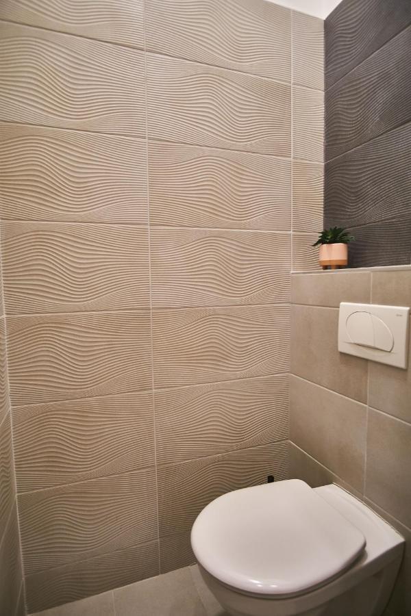 F4 Design Apartment-