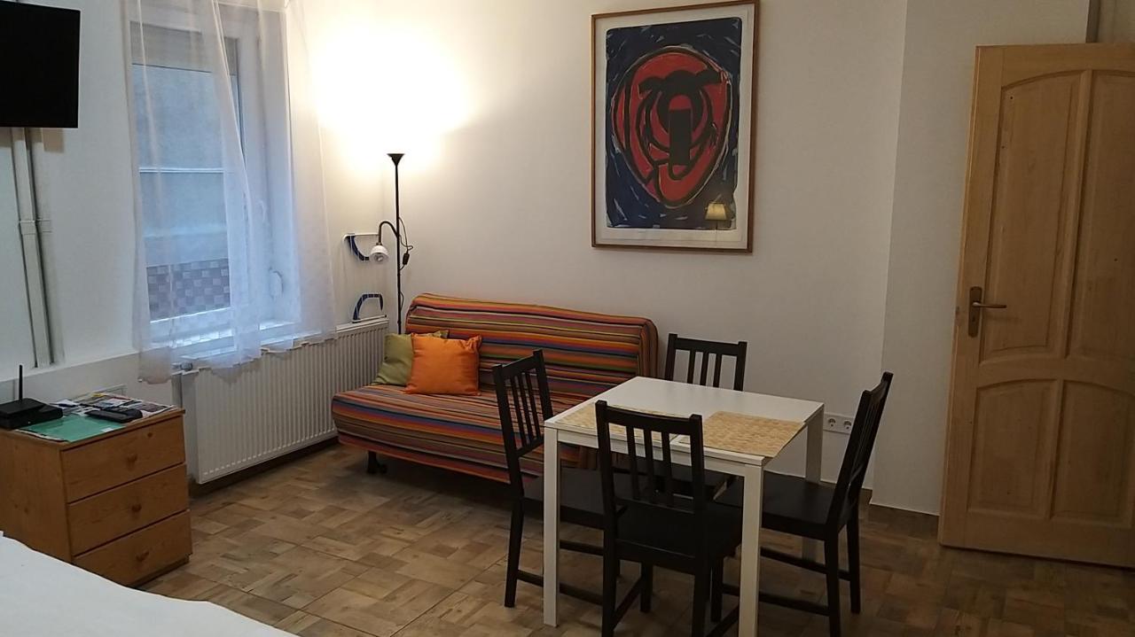 Apartamento ó-újlak *