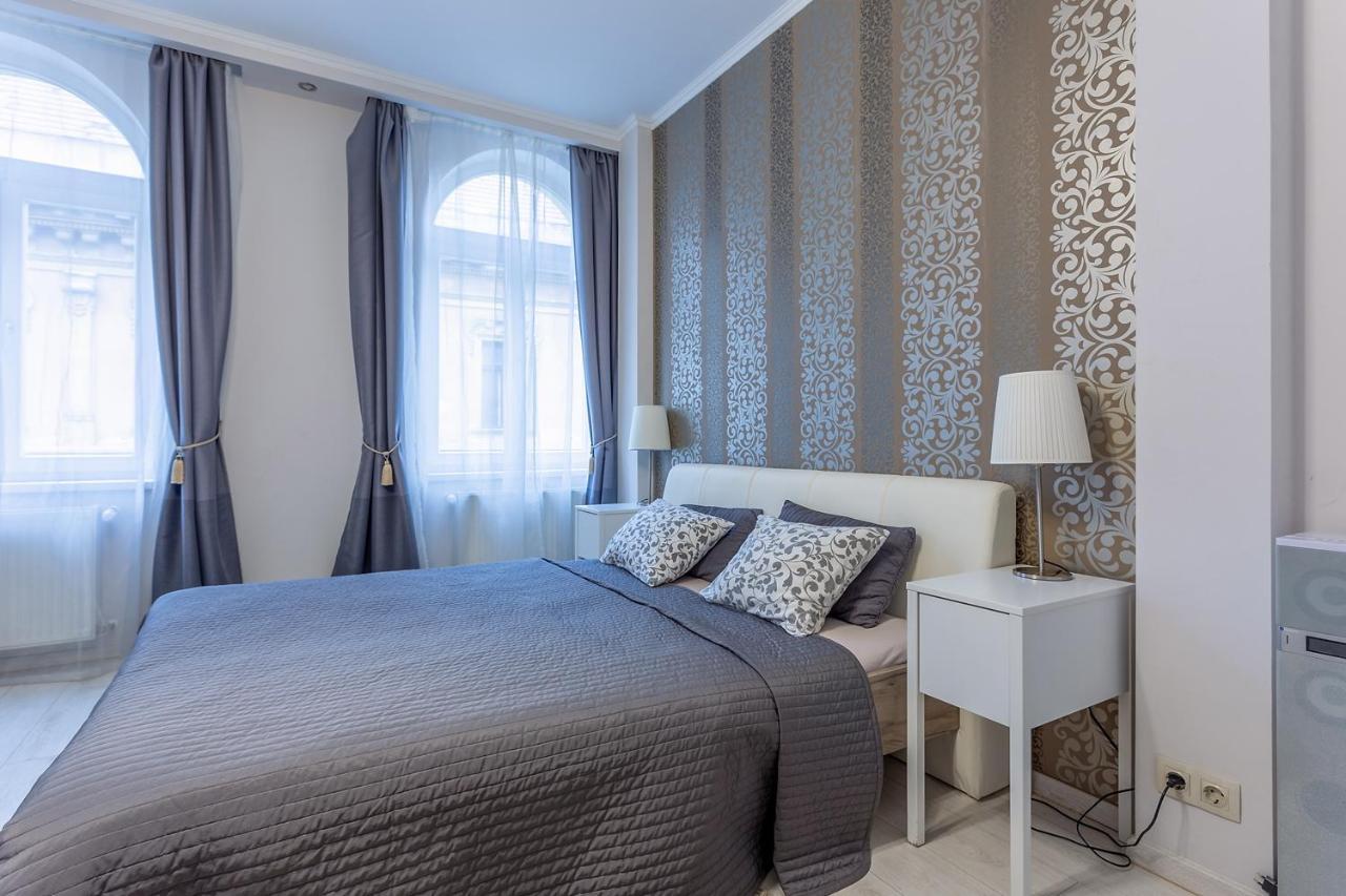 Goldcentral Grand Boulevard Apartment *