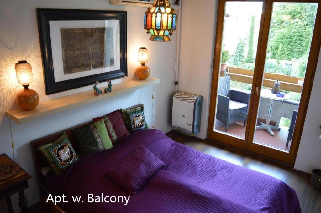 Cozy At The Castle Apartment