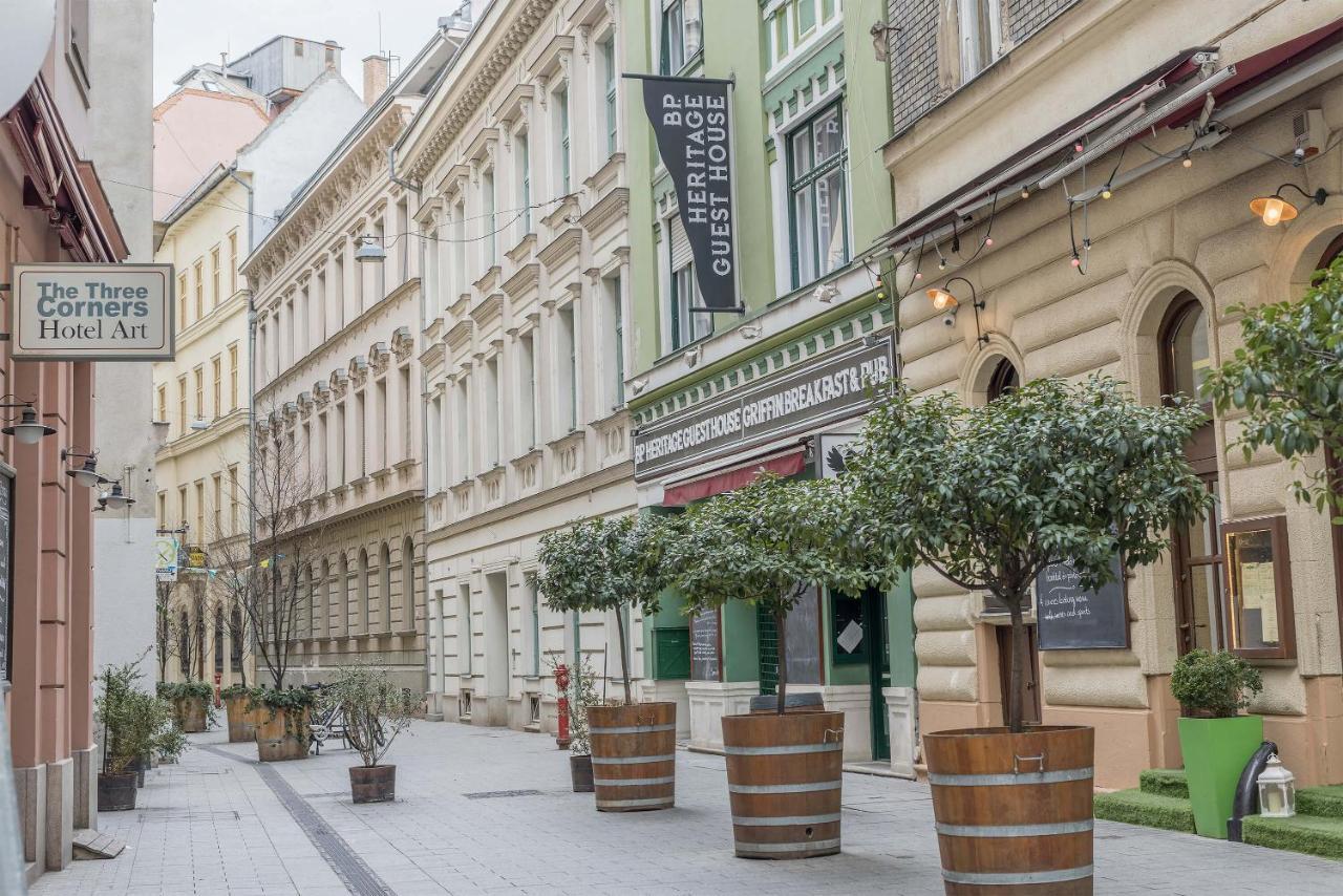 April Studio On The City Center Budapest
