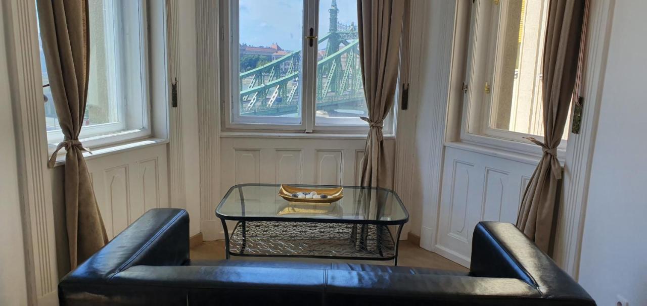 Bed & Breakfast Butterfly Danube Budapest
