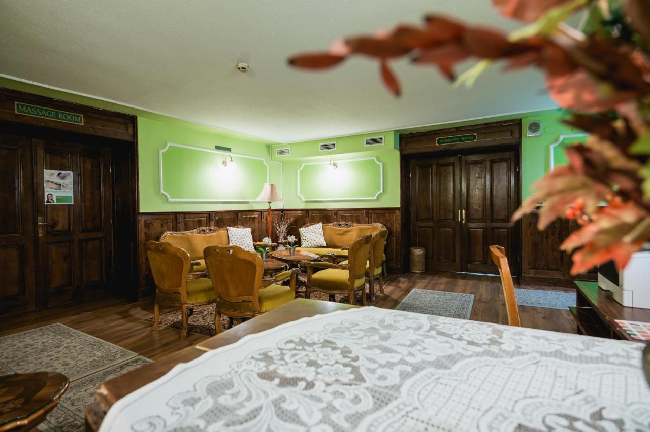 Unio Superior Budapest