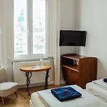 Feodorm Apartments