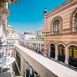 Jacuzzi Sinagoga View