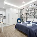 Bpr Shiny Deluxe Home