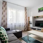 Bpr Brody Street Home