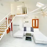 Loft With Rooftop And Free Parking In Garage