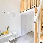 Crystal Downtown Apartments