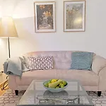 Hillside Apartment With Ac & Heating In Grande Maison