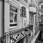 Premium Apartment By Hi5 - Central 3 Bedroom