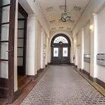 Charming Flat Close To Danube And 4-Seasons Hotel
