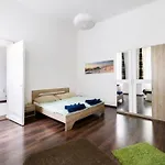 Diamond Home Apartment - City Center