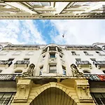 Private Apartment Centertown