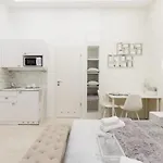 Ultra Central & Brand New Nest