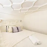 Crystal Downtown Apartments