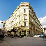 Orangehomes One Bedroom Modern Apartment In The City Center