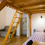 Sakuranbo - Guest House