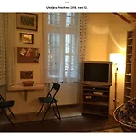 Edit\'S Place