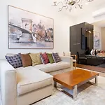 De Luxe Suite In The Absolute Center