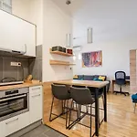 Bpr Blue Paradise Apartment With A/C