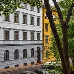 Varalja Home