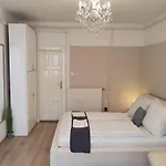 Charming Apartment In The Heart Of Budapest