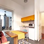 Hedonist Lodge 1