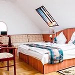 Beatrix Hotel