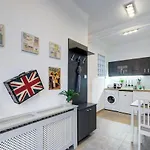 Premium Studio Szervita Square