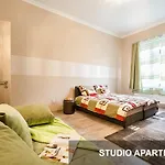 Bpr Corvin Cozy Apartments