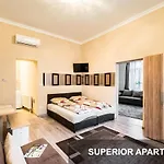 Bpr Corvin Cozy Apartments