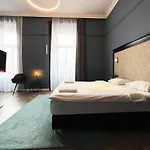 Hotel Rumor