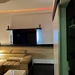Small Home Budapest Lonyay
